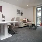 2br Near Centre Appartement