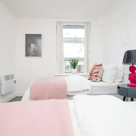 アパート 2br Near Centre *