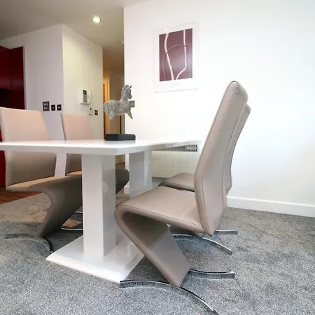 2br Near Centre Bristol