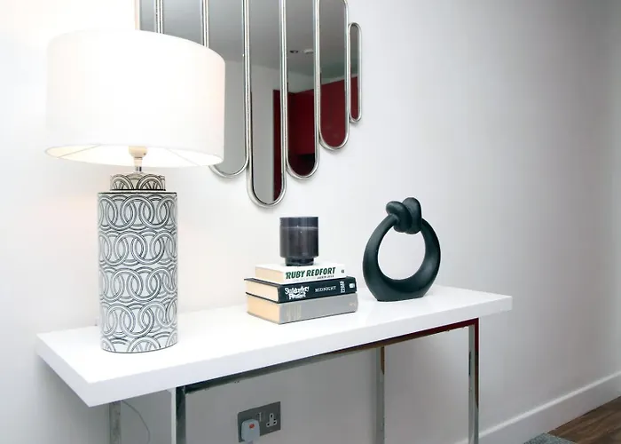 2br Near Centre Bristol