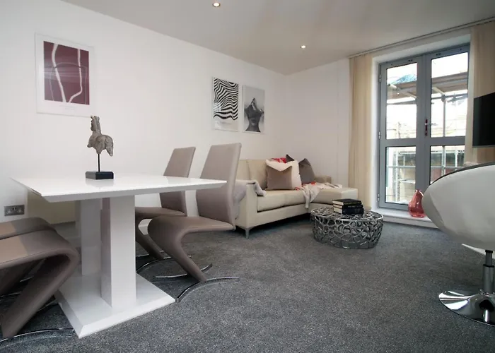 2br Near Centre Апартаменти