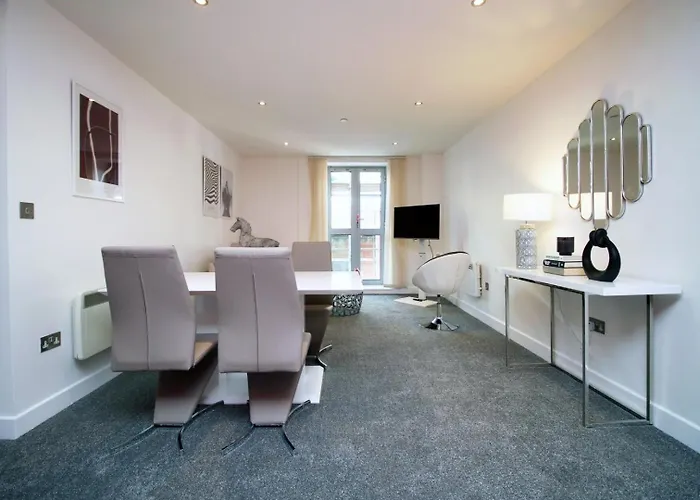 Апартаменти 2br Near Centre *