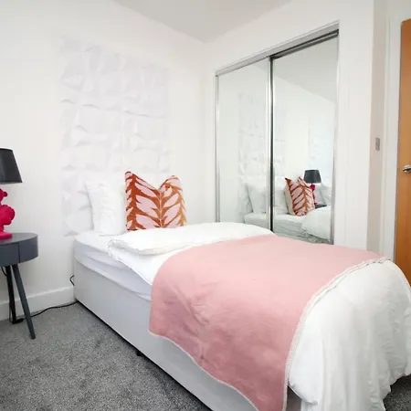 2br Near Centre Apartamento Bristol