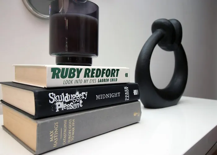 2br Near Centre Lejlighed